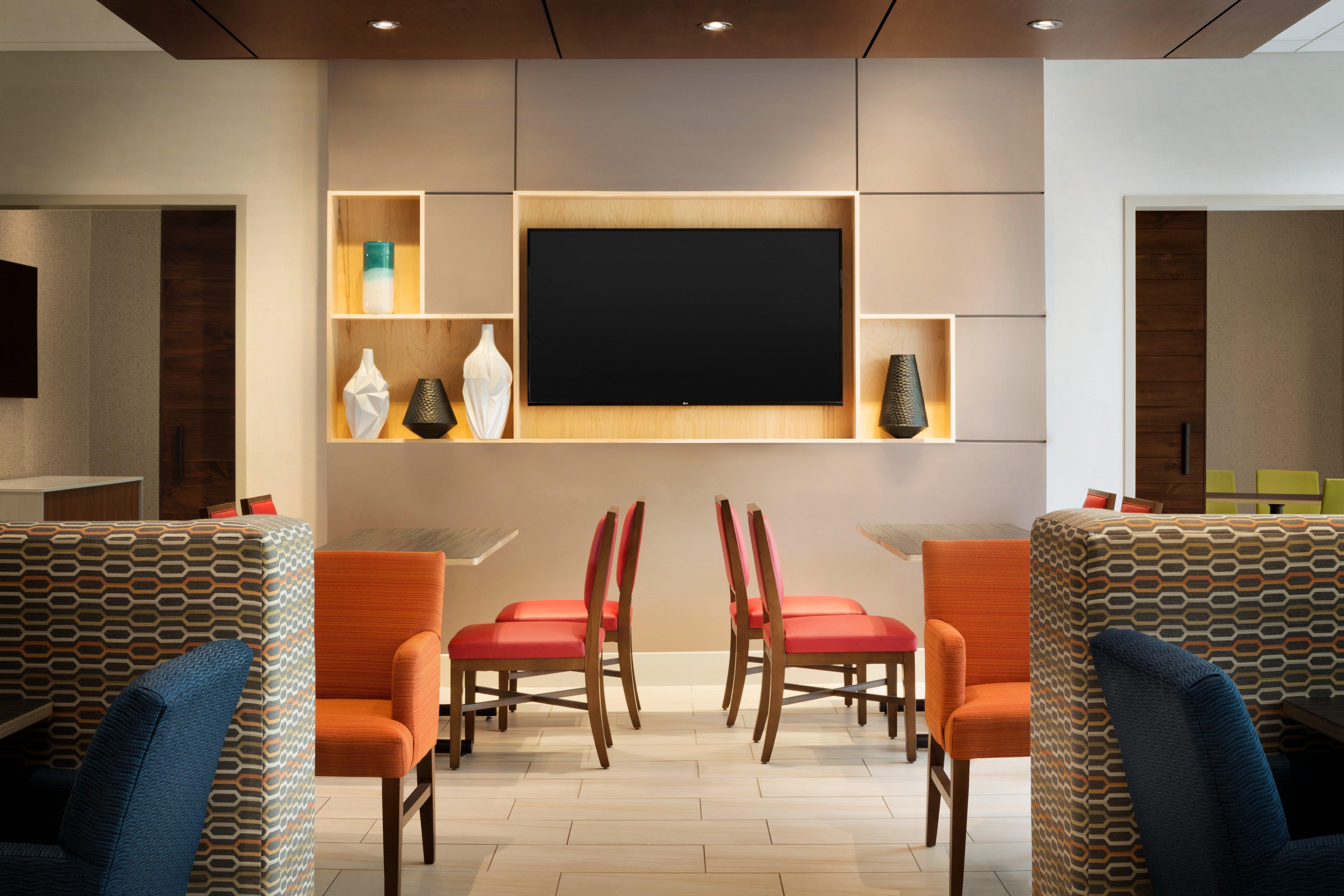 Holiday Inn Express & Suites - Middletown By Ihg Exterior photo
